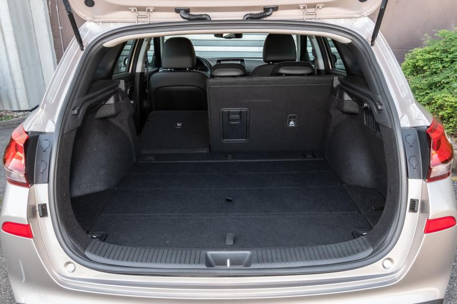 Багажник Hyundai i30 Wagon (PD) 2018 года  (WW) (фото 7 из 29)